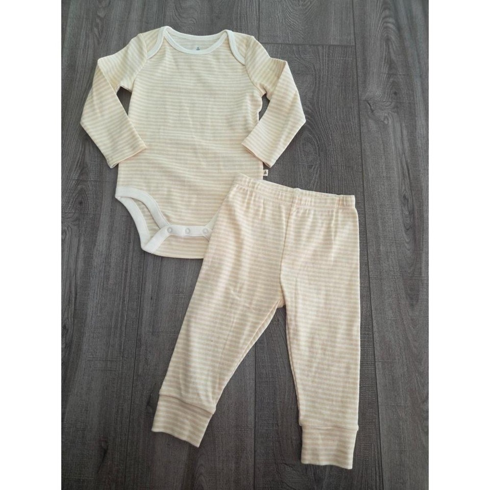 Baby‎ gap outfit 12-18 mos